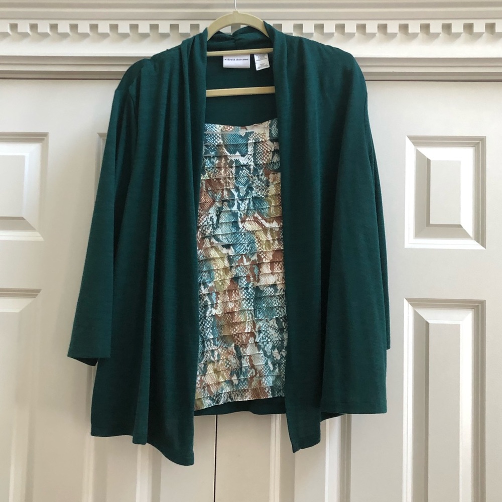 Gorgeous jewel green Alfred Dunner top
